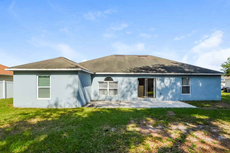 2,145/Mo, 3830 Sleepy Hill Oaks Loop Lakeland, FL 33810 Rear View