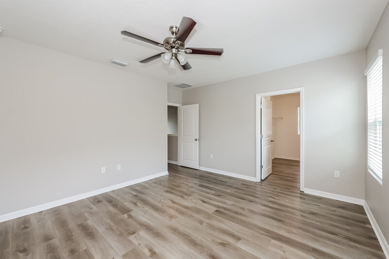 2,320/Mo, 10135 Mangrove Well Rd Sun City Center, FL 33573 Main Bedroom View 2