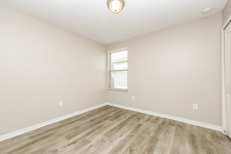 2,280/Mo, 7310 Tiger Trail Ct Sun City Center, FL 33573 Bedroom View