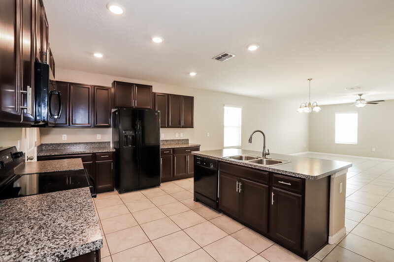 3,055/Mo, 10518 Strawberry Tetra Dr Riverview, FL 33578 Misc View 6