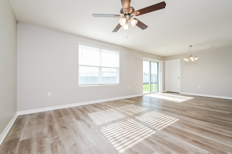 2,110/Mo, 11702 Miracle Mile Dr Riverview, FL 33578 Living Room View