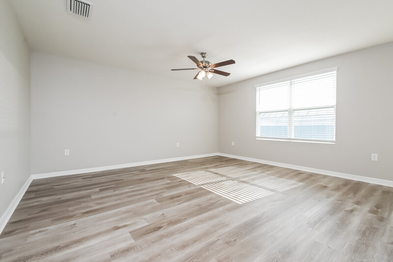 2,110/Mo, 11702 Miracle Mile Dr Riverview, FL 33578 Main Bedroom View