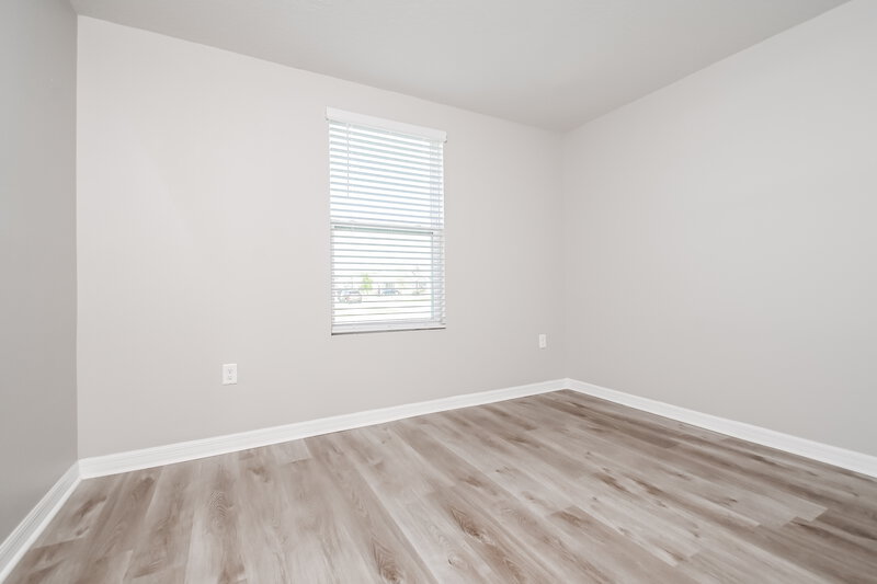 2,110/Mo, 11702 Miracle Mile Dr Riverview, FL 33578 Bedroom View 3