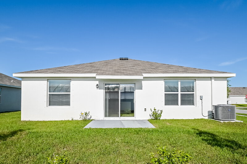 2,110/Mo, 11702 Miracle Mile Dr Riverview, FL 33578 Rear View