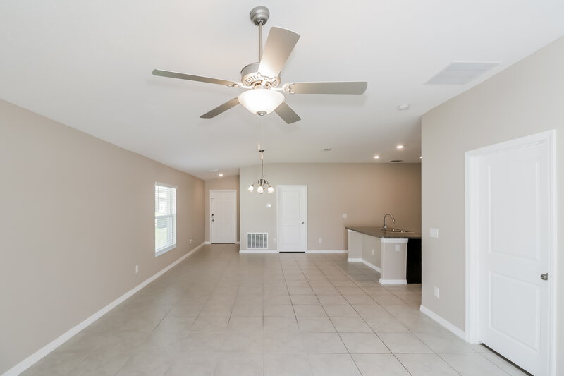 2,285/Mo, 3189 Lytton Hall Dr Zephyrhills, FL 33540 Living Room View