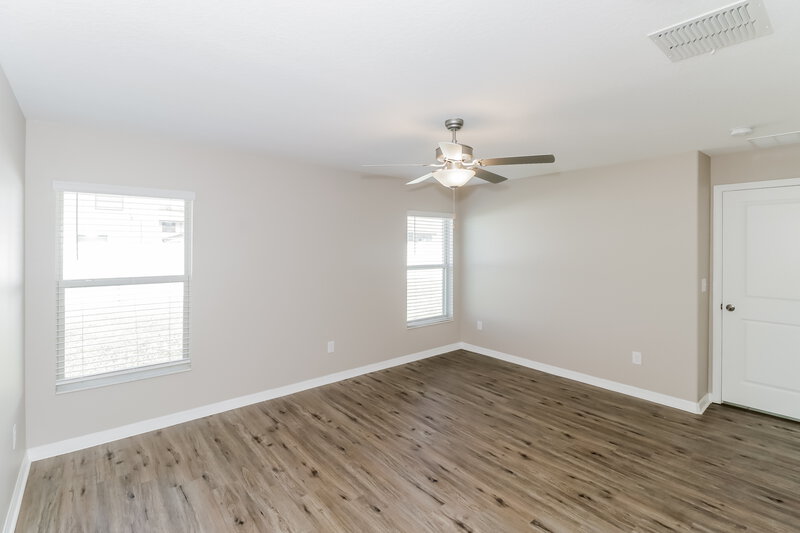 2,285/Mo, 3189 Lytton Hall Dr Zephyrhills, FL 33540 Main Bedroom View 2