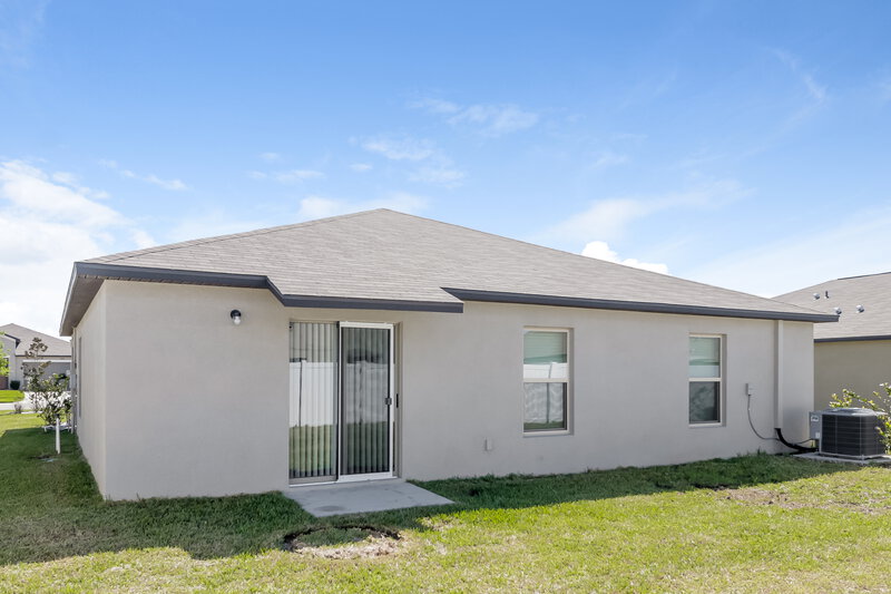 2,285/Mo, 3189 Lytton Hall Dr Zephyrhills, FL 33540 Rear View 2