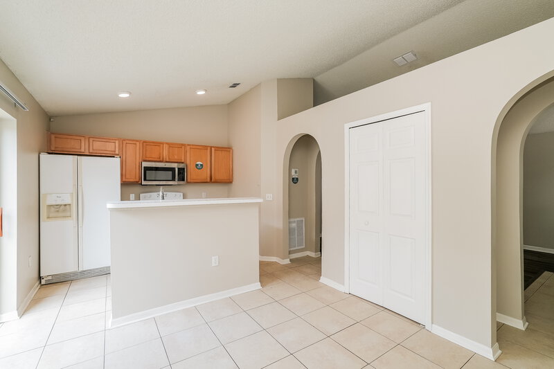 1,940/Mo, 30251 Double Dr Zephyrhills, FL 33545 Dining Room View 2