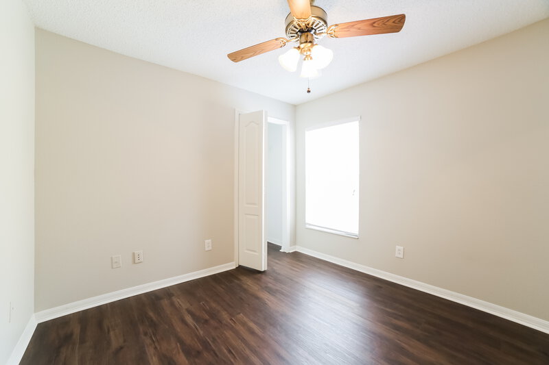 2,150/Mo, 12424 Early Run Ln Riverview, FL 33578 Bedroom View