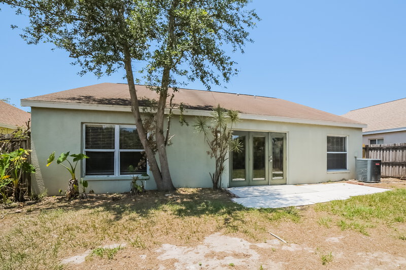 2,150/Mo, 12424 Early Run Ln Riverview, FL 33578 Rear View