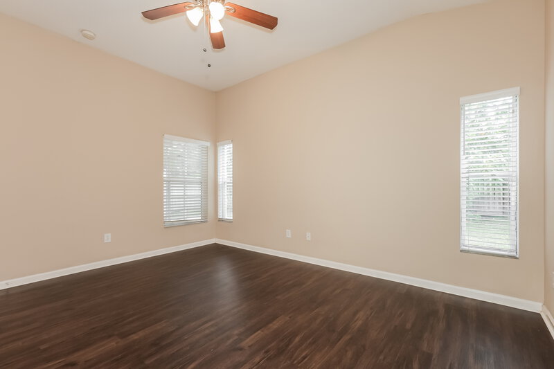 1,955/Mo, 13223 Evening Sunset Ln Riverview, FL 33579 Main Bedroom View