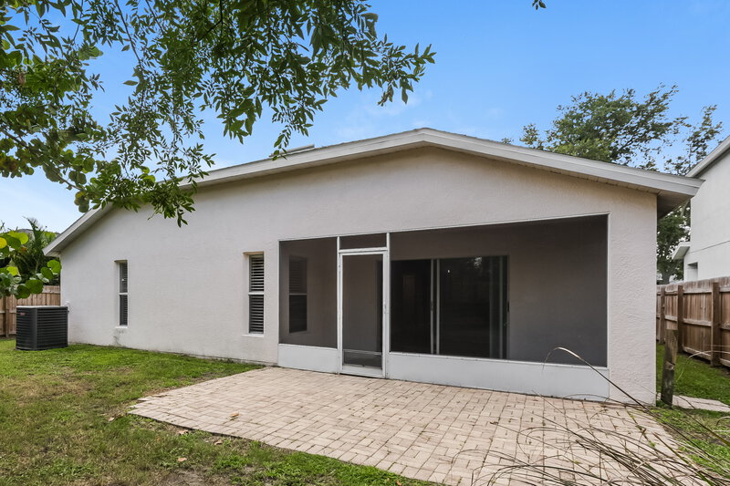 1,955/Mo, 13223 Evening Sunset Ln Riverview, FL 33579 Rear View