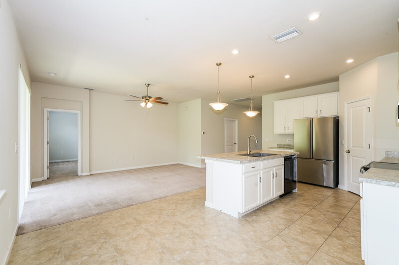 2,400/Mo, 18424 Hunters Meadow Walk Land O Lakes, FL 34638 Dining Room View 2