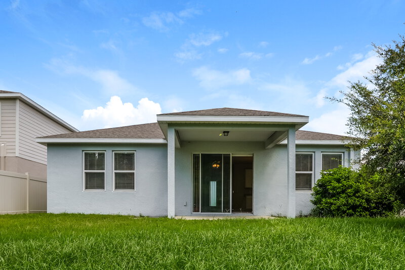 2,400/Mo, 18424 Hunters Meadow Walk Land O Lakes, FL 34638 Rear View