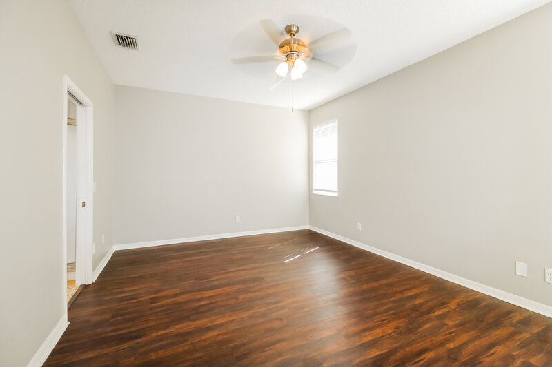 2,220/Mo, 4341 Larkenheath Dr Spring Hill, FL 34609 Main Bedroom View