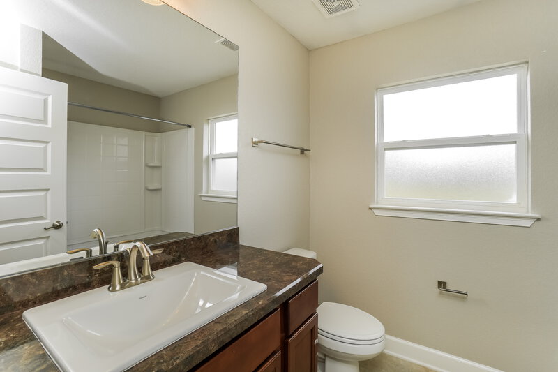 2,330/Mo, 2378 Dog Leg Ct Brooksville, FL 34604 Bathroom View