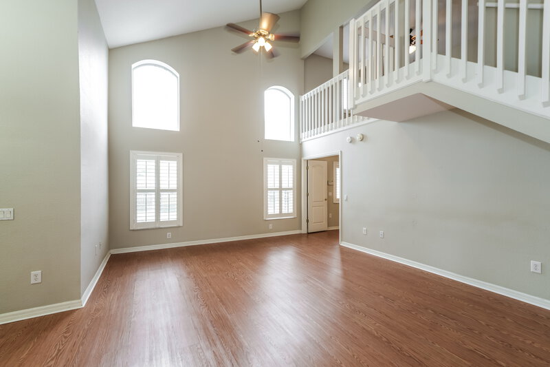 2,295/Mo, 30439 Wrencrest Dr Wesley Chapel, FL 33543 Living Room View 2