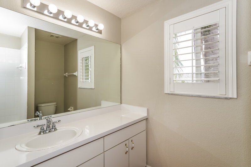 2,295/Mo, 30439 Wrencrest Dr Wesley Chapel, FL 33543 Bathroom View