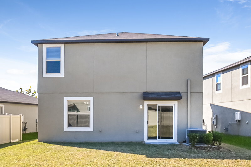 2,425/Mo, 9636 Lemon Drop Loop Ruskin, FL 33573 Rear View