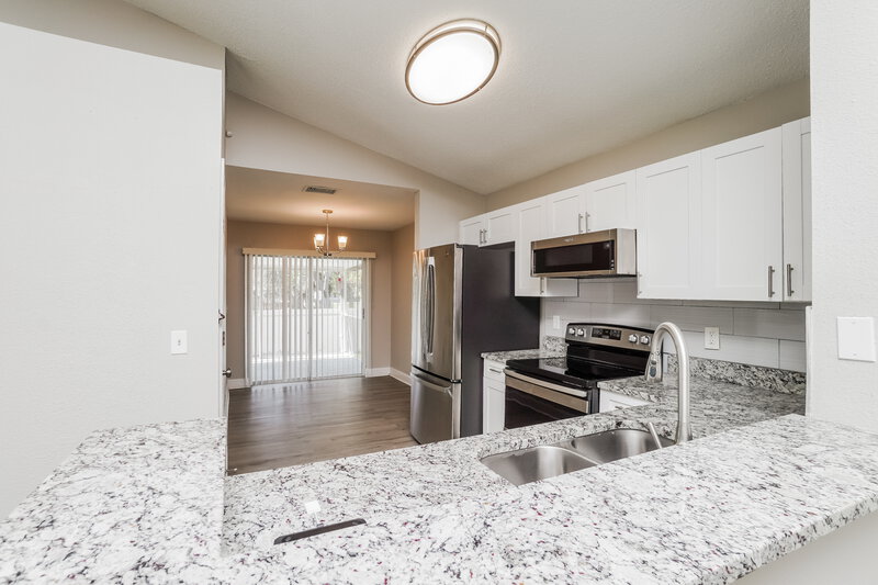 4,020/Mo, 602 Cape Cod Cir Valrico, FL 33594 Breakfast Nook View