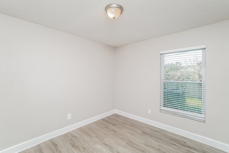4,020/Mo, 602 Cape Cod Cir Valrico, FL 33594 Bedroom View 2