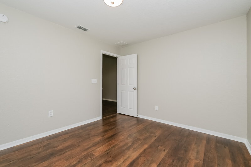 2,190/Mo, 11323 Southwind Lake Dr Gibsonton, FL 33534 Bedroom View