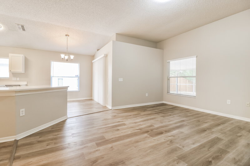 2,655/Mo, 10266 Oasis Palm Dr Tampa, FL 33615 Family Room View