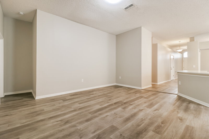 2,655/Mo, 10266 Oasis Palm Dr Tampa, FL 33615 Family Room View 2