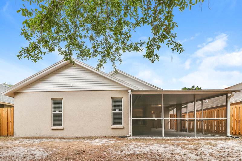 2,655/Mo, 10266 Oasis Palm Dr Tampa, FL 33615 Rear View