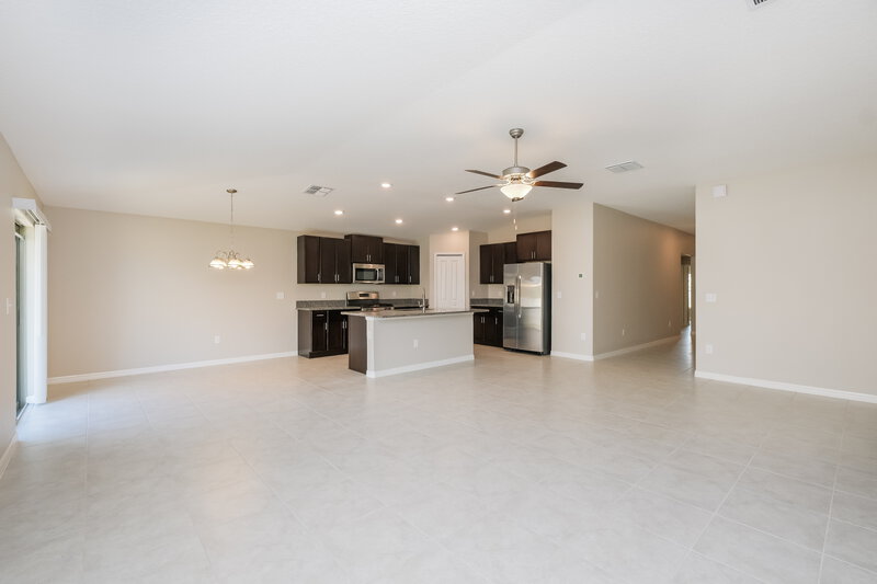 2,715/Mo, 5524 Rainwood Meadows Dr Apollo Beach, FL 33572 Living Room View