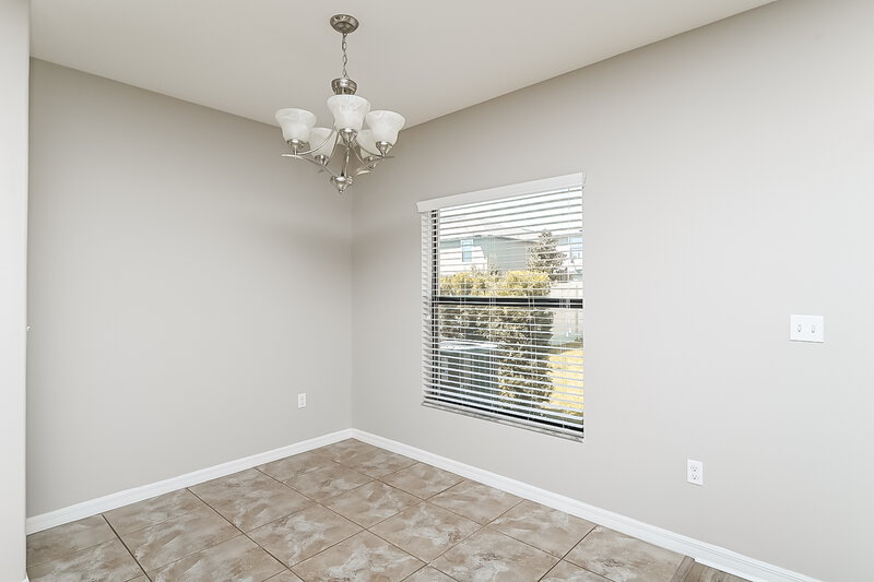 1,950/Mo, 10041 Newminster Loop Ruskin, FL 33573 Dining Room View