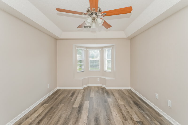 2,025/Mo, 7403 Oxford Garden Cir Apollo Beach, FL 33572 Main Bedroom View