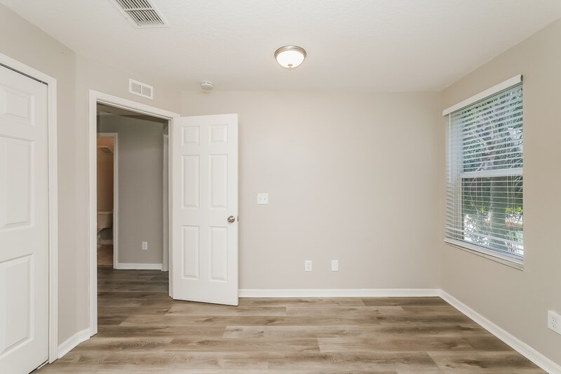 2,025/Mo, 7403 Oxford Garden Cir Apollo Beach, FL 33572 Bedroom View 3