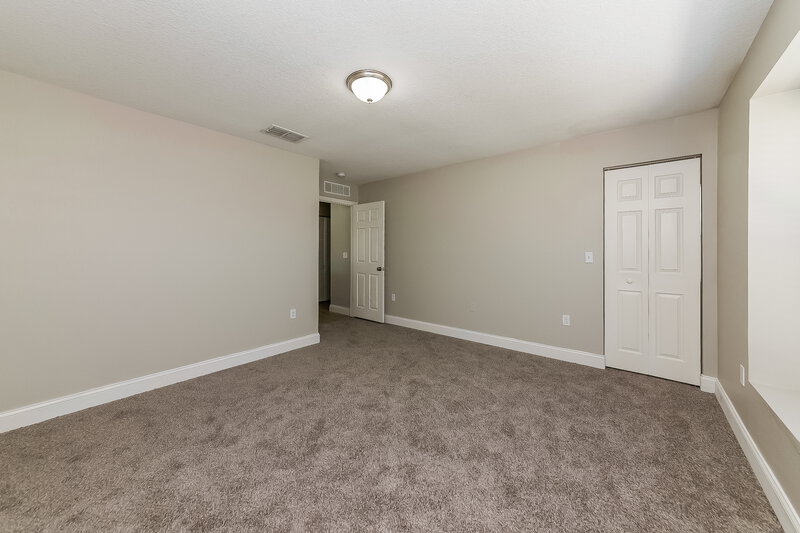 1,915/Mo, 5007 Jeweled Cone Pl Apollo Beach, FL 33572 Bedroom View 2