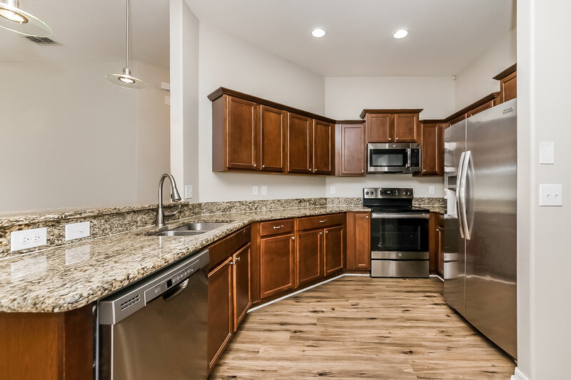 1,900/Mo, 1037 Seminole Sky Dr Ruskin, FL 33570 Kitchen View 2