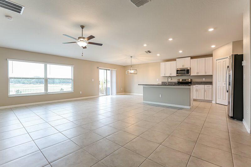 2,300/Mo, 1411 Golden Glow Dr Ruskin, FL 33570 Living Room View