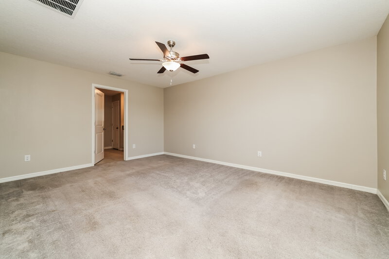 2,380/Mo, 1411 Golden Glow Dr Ruskin, FL 33570 Main Bedroom View