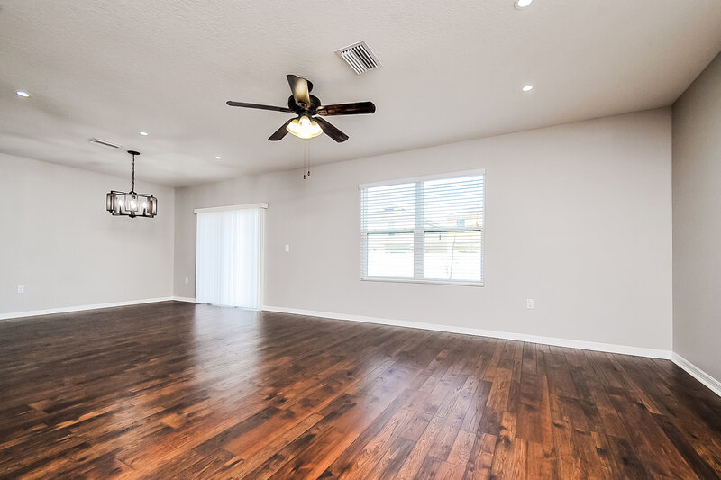 2,510/Mo, 10136 Geese Trail Cir Sun City Center, FL 33573 Living Room View