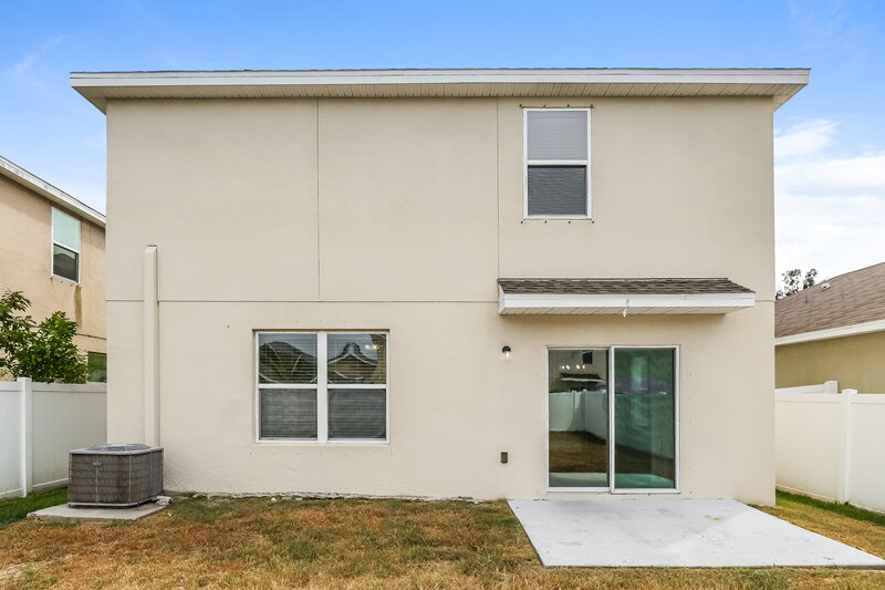 2,290/Mo, 10136 Geese Trail Cir Sun City Center, FL 33573 Rear View