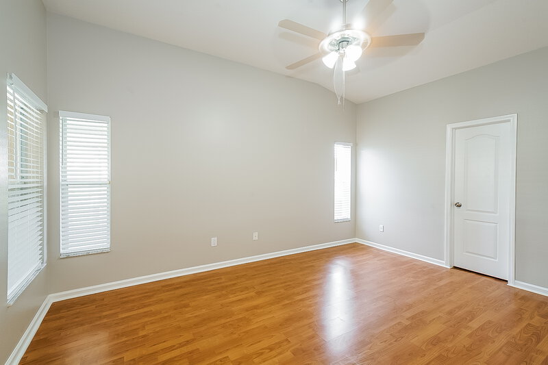 2,490/Mo, 12520 Herons Path Pl Riverview, FL 33578 Main Bedroom View