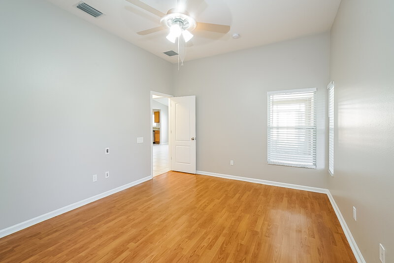 2,490/Mo, 12520 Herons Path Pl Riverview, FL 33578 Main Bedroom View 2