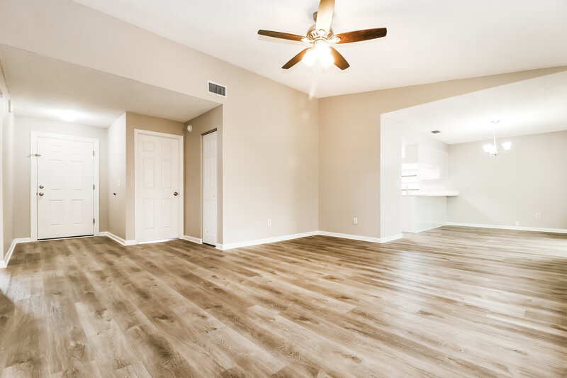 2,095/Mo, 3819 Briarbrook Pl Land O Lakes, FL 34639 Living Room View