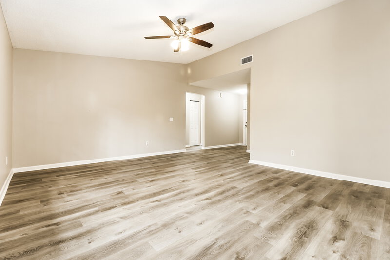 2,095/Mo, 3819 Briarbrook Pl Land O Lakes, FL 34639 Living Room View 4