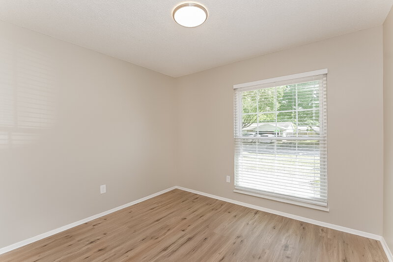 2,100/Mo, 1443 Piney Branch Cir Valrico, FL 33594 Bedroom View