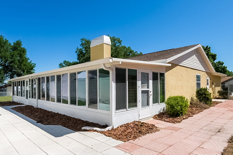 2,100/Mo, 1443 Piney Branch Cir Valrico, FL 33594 Rear View