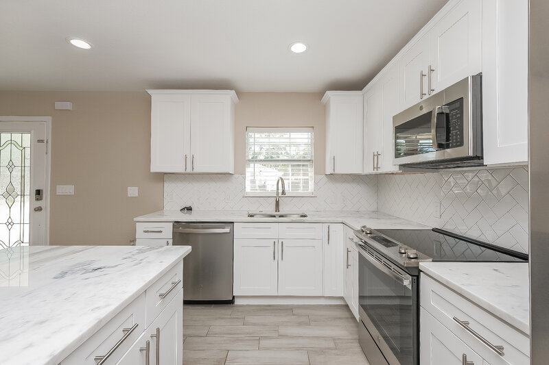 2,460/Mo, 9622 N Ojus Dr Tampa, FL 33617 Misc View 4