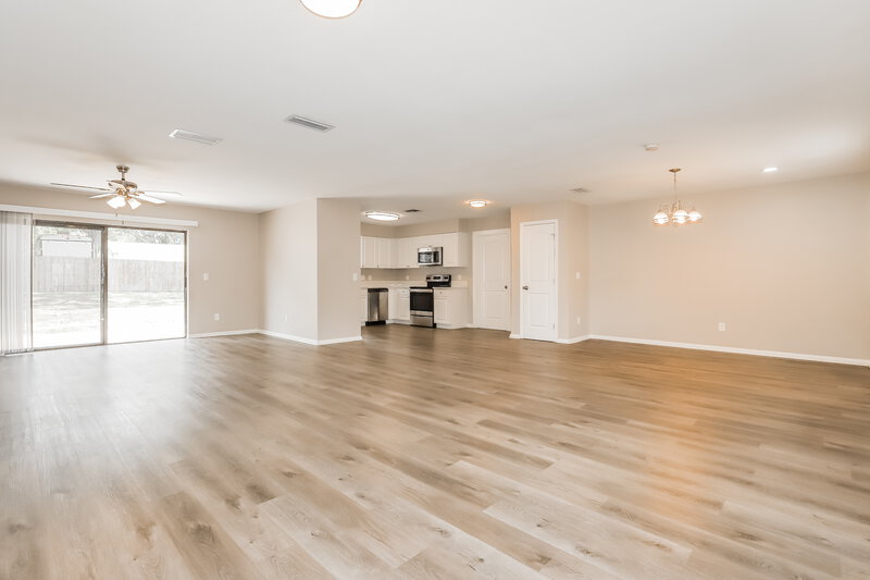 2,210/Mo, 606 Rosemarie Ave Brandon, FL 33511 Living Room View
