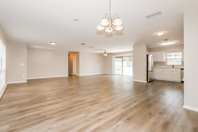 2,210/Mo, 606 Rosemarie Ave Brandon, FL 33511 Dining Room View