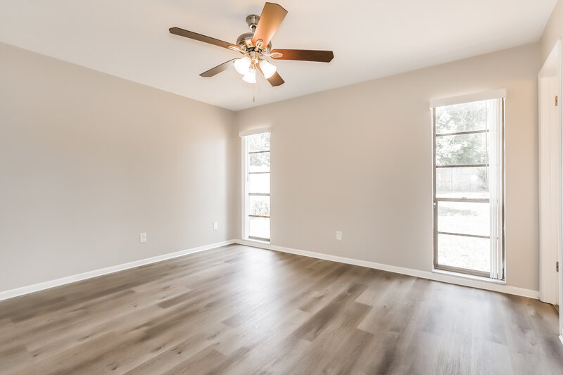 2,210/Mo, 606 Rosemarie Ave Brandon, FL 33511 Main Bedroom View