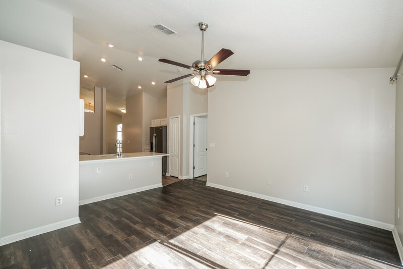 2,095/Mo, 6410 Buckhead Ct Wesley Chapel, FL 33545 Family Room View 2